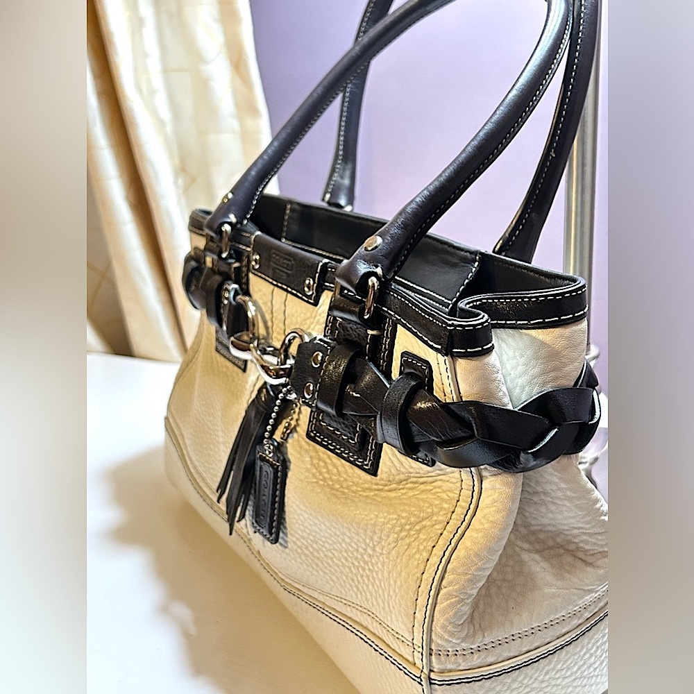 NWOT Coach Purse Black and white pebbled leather